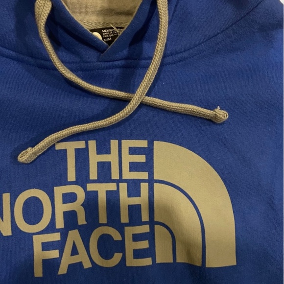 The north face hoodie - Picture 3 of 3